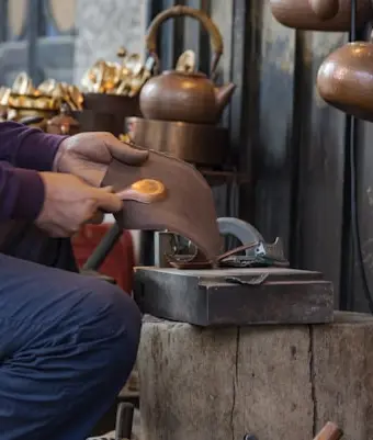 Traditional Pottery Crafts - AI tour guide